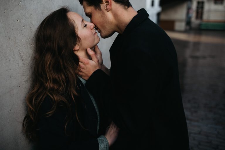 Sunrise Engagement Shoot in Ghent, Belgium | Anne-Laure + Bob